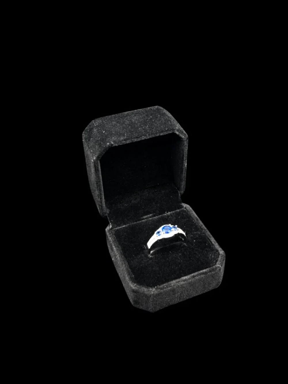 Vintage Blue Kyanite and Iolite Sterling Silver Three-Stone Ring Size 8 Stamped